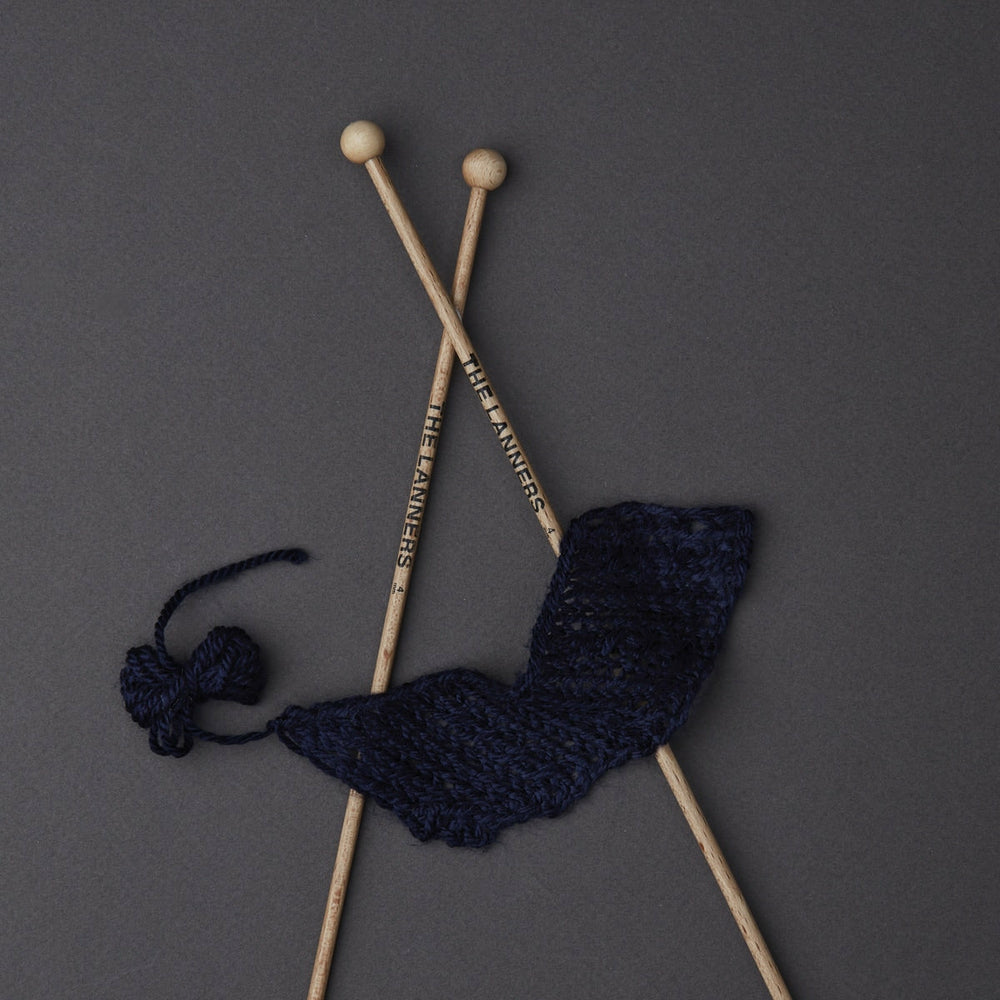 Wollknäuel Flowing Navy 583 The Lanners (1)
