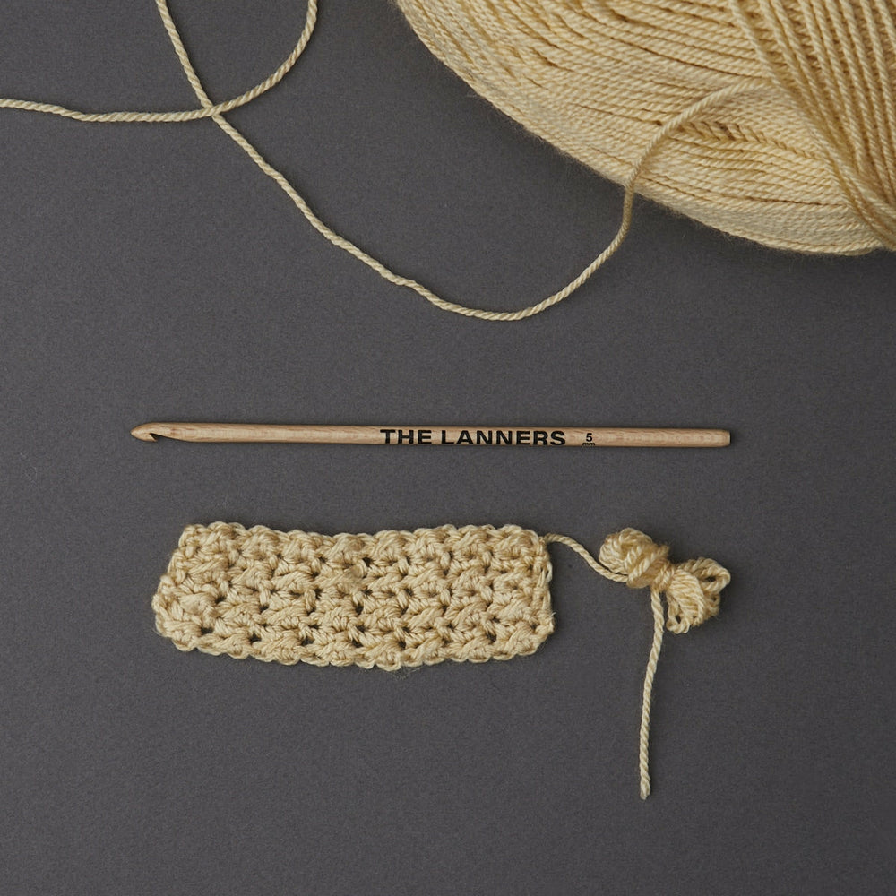 Wollknäuel Flowing Beige 801 The Lanners (1)