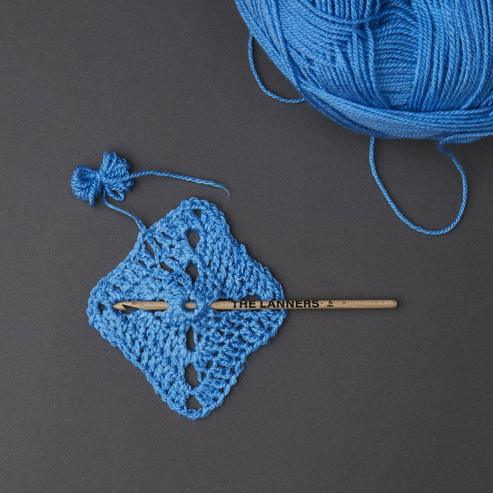 Wollknäuel Flowing Sky Blue 778 The Lanners (1)