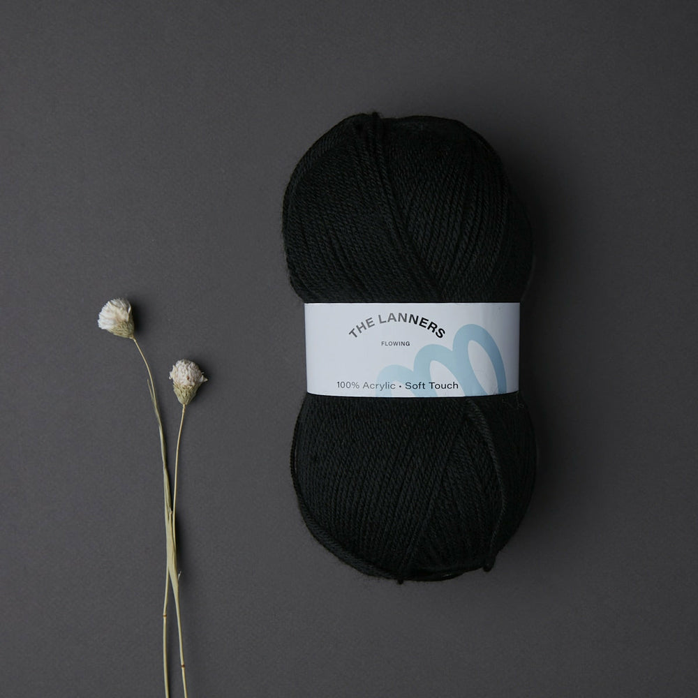 Wollknäuel Effortless Black 800 The Lanners