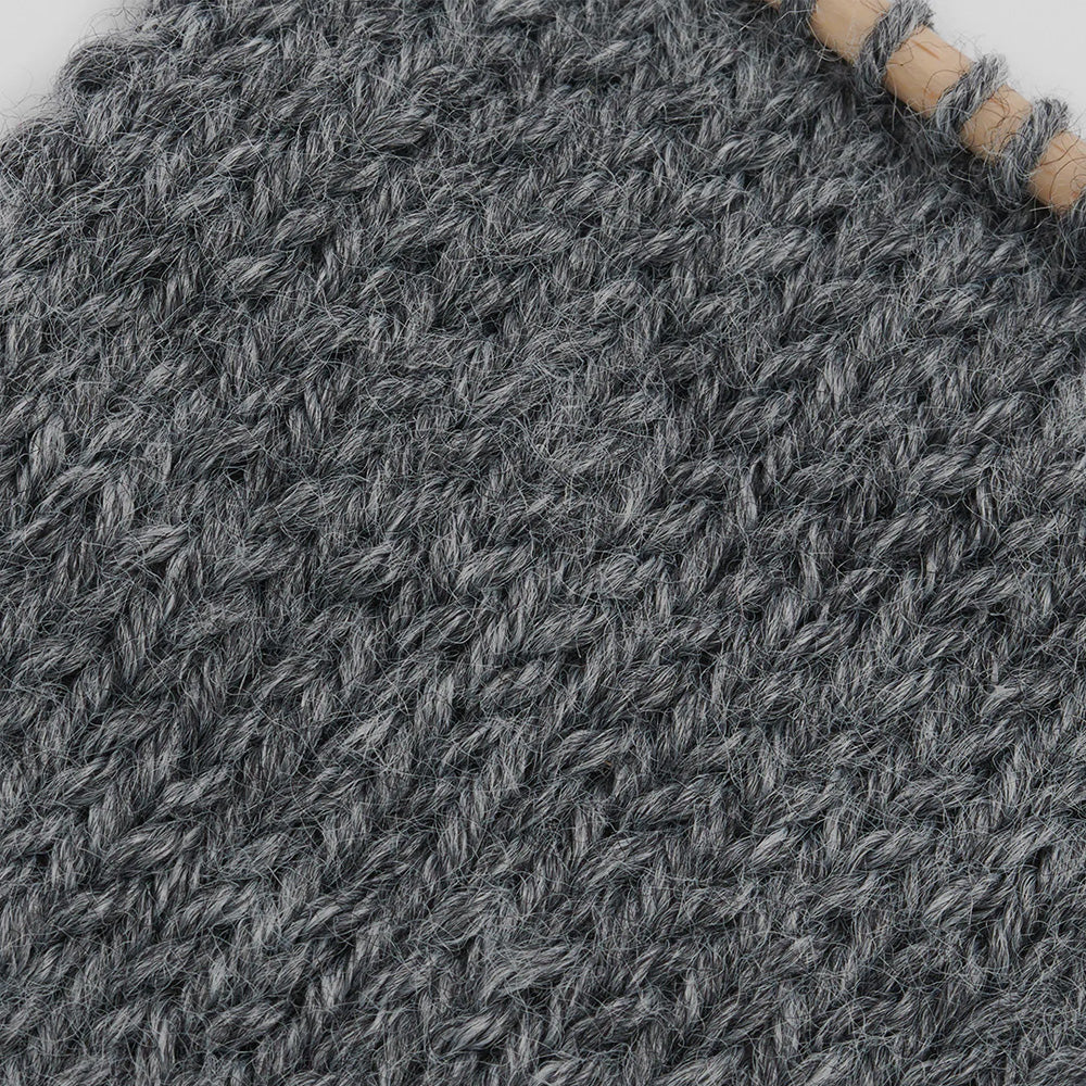 Wollknäuel Serendipity Dark Grey 298 The Lanners (2)