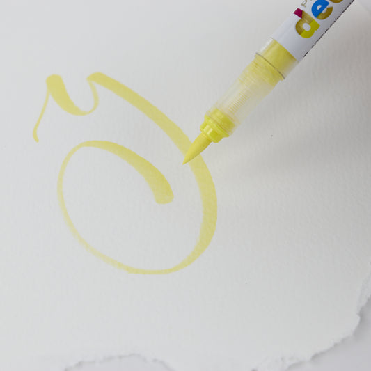 Marker Pigment Decobrush Karin Pastellgelb