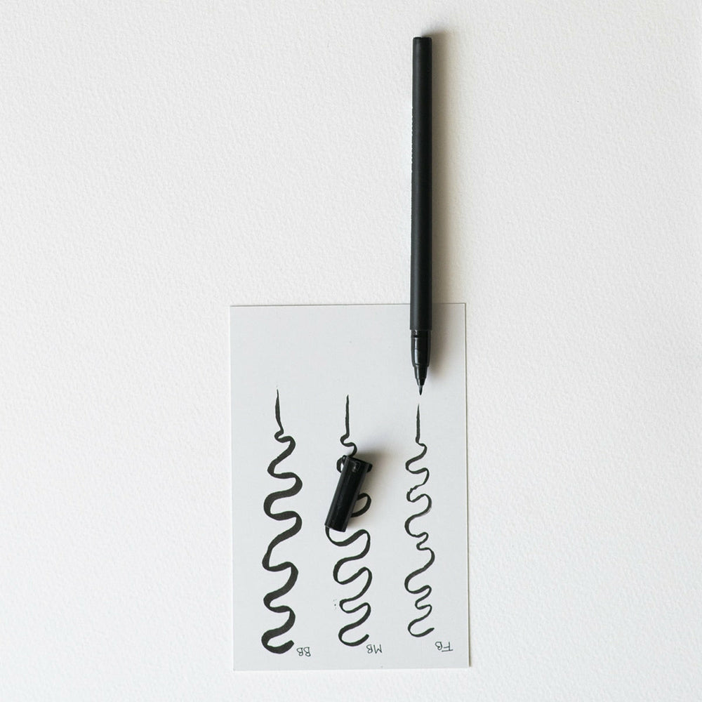 Marker Fein Pigma Brush Pen (1)