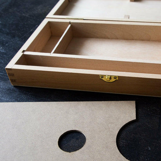 Kleine Holzbox für Farben Und Pinsel