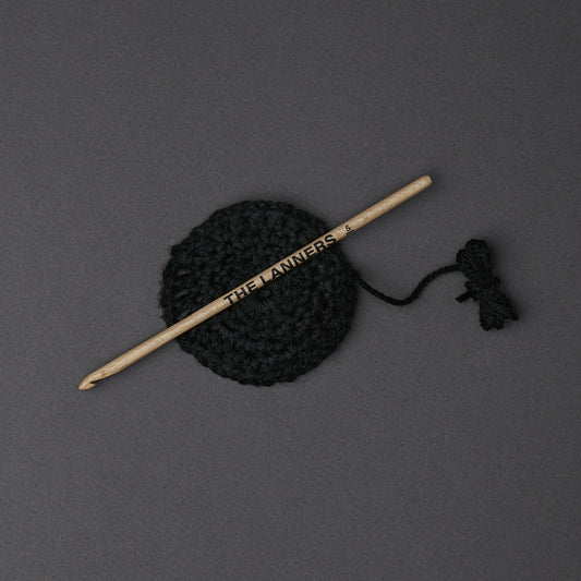 Wollknäuel Flowing Black 800 The Lanners