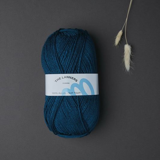Wollknäuel Flowing Deep Blue 507 The Lanners