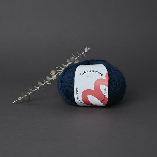 Wollknäuel Serendipity Dark Blue 251 The Lanners
