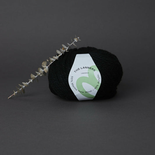 Wollknäuel Limerence Black 800 The Lanners